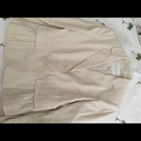 Suit - Picture 3 of 6